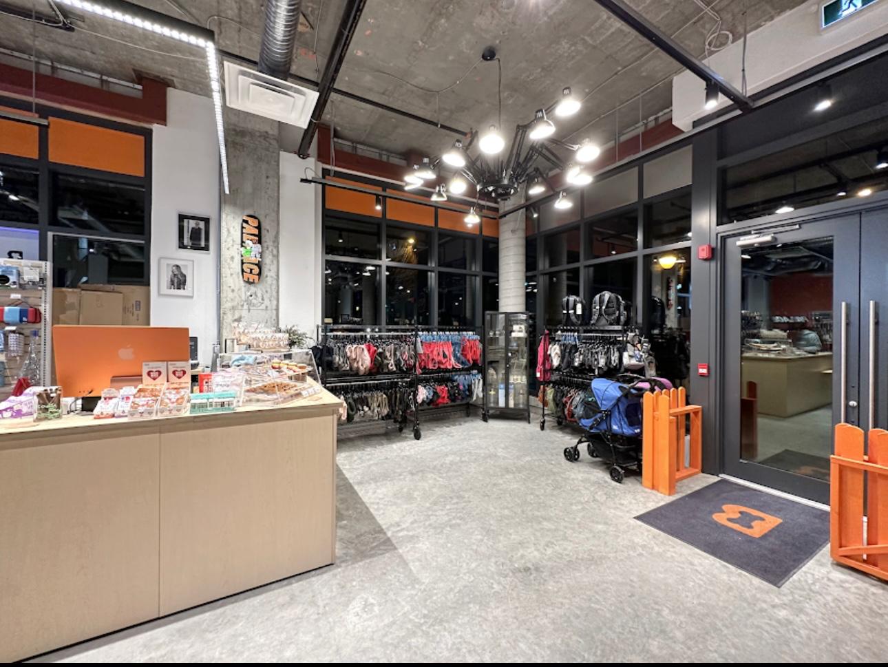 Bones Pet Store - Lower Mainland, BC